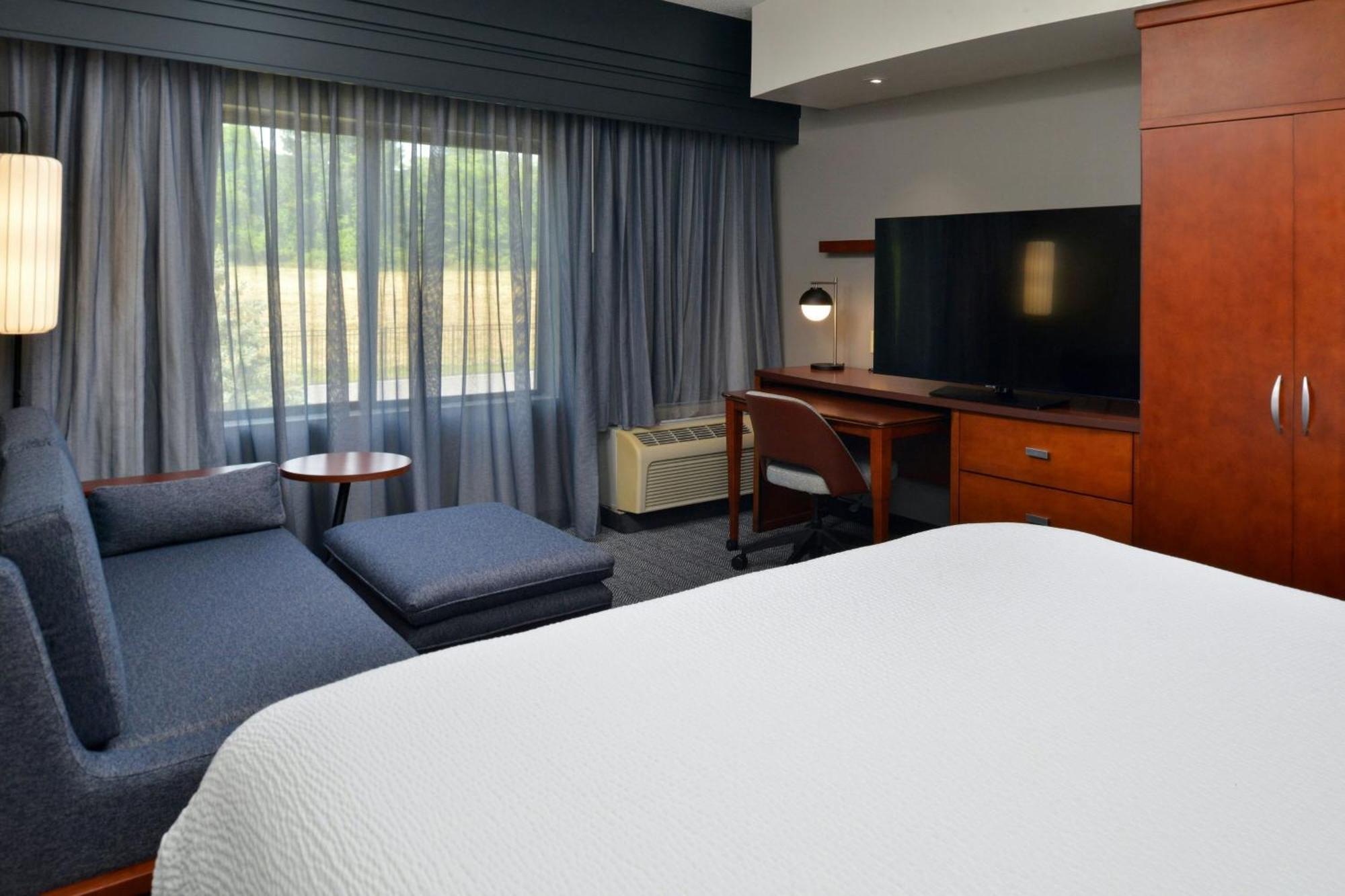 คอร์ตยาร์ด แฮร์ริสเบิร์ก เฮอร์ชีย์ Hotel ภายนอก รูปภาพ